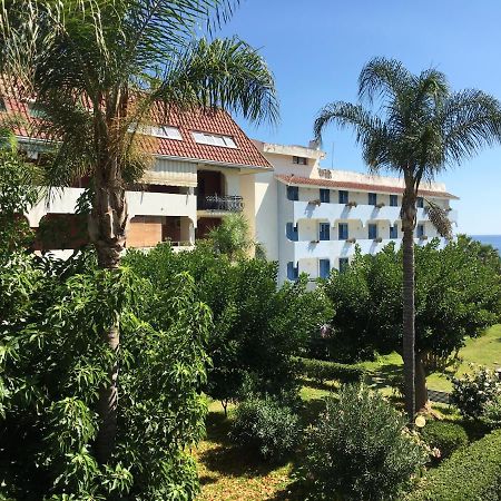 Baia Degli Dei - Living La Nike Apartment Giardini Naxos Ngoại thất bức ảnh
