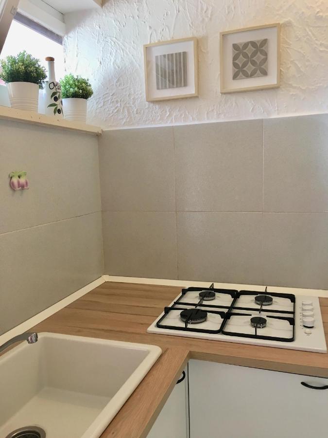 Baia Degli Dei - Living La Nike Apartment Giardini Naxos Ngoại thất bức ảnh